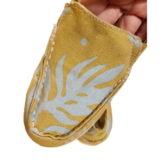 Olukai Women's Size 6 Nohea Canvas Print Slip On Green Blue Palm Design - Picture 6 of 7